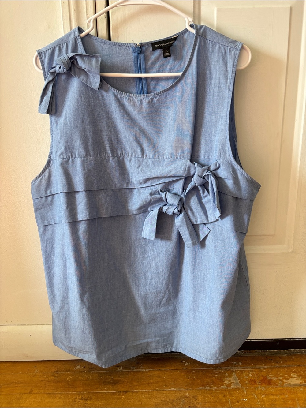 Banana Republic Light Blue Sleeveless Bow-Detail Top